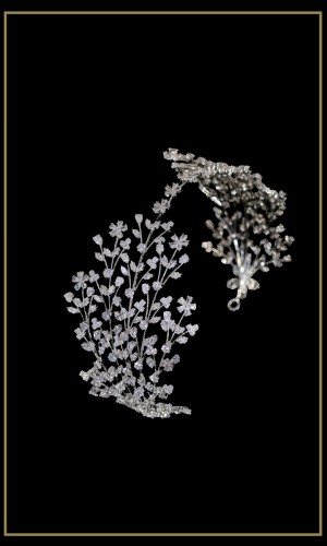 تاج للعرائس | B